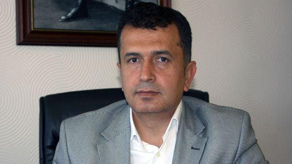 Erdem, twitter'dan bombaladı! Erdem, twitter'dan bombaladı!